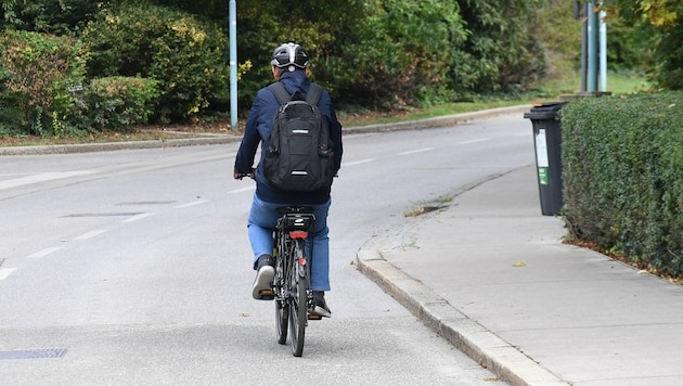 Der unbekannte Radfahrer wird gebeten, sich bei der Polizei zu melden (Symbolbild).  (Bild: P. Huber)