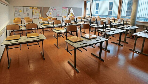 Bald werden sich die Klassenzimmer wieder füllen, aber wer wird an der Tafel stehen? (Bild: Markus Tschepp)