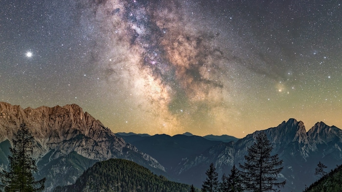 Der Nationalpark Gesäuse gehört zu den dunkelsten Regionen Mitteleuropas. Bis zu 6000 Sterne ...