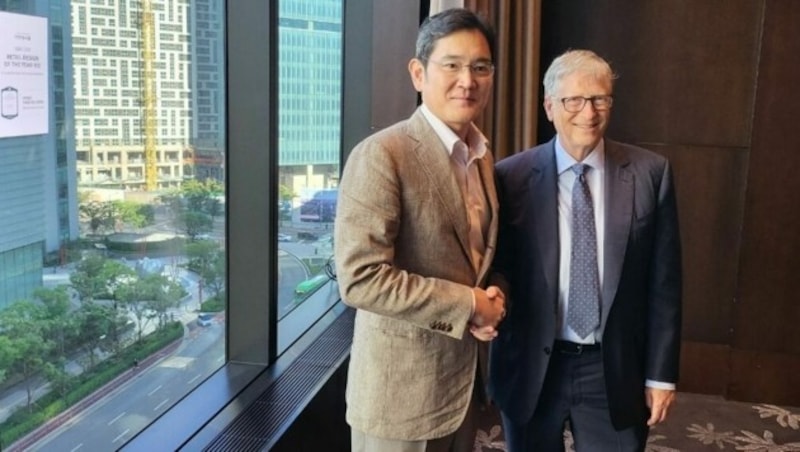 Samsung-Vize Jay Y. Lee mit Bill Gates (Bild: Samsung)