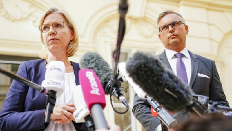 Energieministerin Leonore Gewessler und Finanzminister Magnus Brunner (Bild: APA/EVA MANHART)