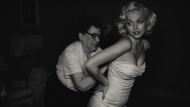 Ana de Armas spielt in „Blonde“ Marilyn Monroe. (Bild: 2022 © Netflix)
