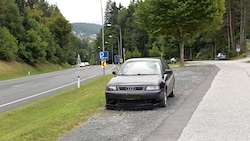 Seit zwei Jahren steht der Audi auf einem Veldener Parkplatz. (Bild: Hermann Sobe)