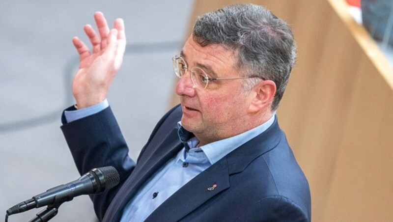 SPÖ-Vizeklubchef Jörg Leichtfried: „Diese Situation ist nicht entstanden, weil spekuliert wurde.“ (Bild: APA/GEORG HOCHMUTH)