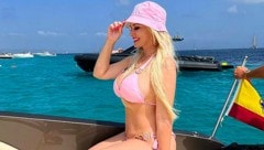 Daniela Katzenberger genießt ihren Ibiza-Urlaub mit fünf Kilo weniger auf den Rippen. (Bild: www.instagram.com/danielakatzenberger)