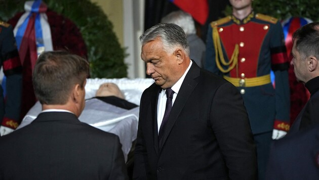 Ungarns Premier Viktor Orban beim Begräbnis von Michail Gorbatschow (Bild: AFP)