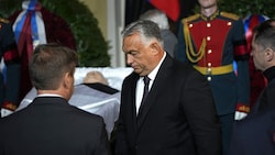 Ungarns Premier Viktor Orban beim Begräbnis von Michail Gorbatschow (Bild: AFP)