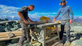 „Es ist ein harter Job“: Die „Bergkrone“ hat bei der höchstgelegenen Baustelle am Großglockner ...