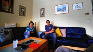 En el apartamento de una pareja vienesa ahora también está oscuro durante el día.  (Imagen: Klemens Groh)