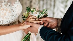 In der Hochzeitsnacht wurde das Brautpaar beklaut. (Bild: stock.adobe.com)