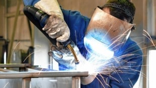 Bei den Lohnverhandlungen für die 134.000 Beschäftigten wird es heiß hergehen. (Bild: www.industrieblick.net)