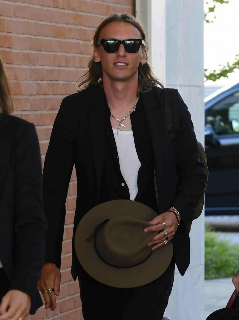 Jamie Campbell Bower bei seiner Ankunft zu den 79. Filmfestspielen von Venedig (Bild: www.PPS.at)