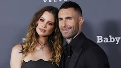 Behati Prinsloo und Adam Levine (Bild: AFP )