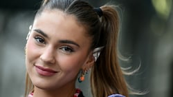 Stefanie Giesinger bei der Berlin Fashion Week 2022 (Bild: Britta Pedersen / dpa / picturedesk.com)