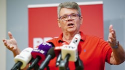 ÖGB-Chef Wolfgang Katzian will einen Mindestlohn von 2000 Euro brutto. (Bild: APA/Eva Manhart)