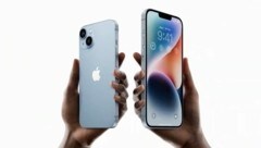 Das neue iPhone 14 und die größere Plus-Variante (Bild: Apple)