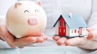Die Zinswende ist eingeläutet: Was Sparer und Kreditnehmer beachten jetzt müssen. (Bild: stock.adobe.com)