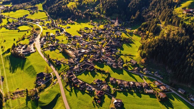 In der knapp 1500-Seelen-Gemeinde wird demnächst eine Sonderrevisorin ihre Zelte aufschlagen. (Bild: © Peter Maier)