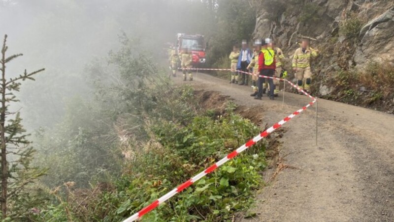 In diesem Bereich stürzte der Traktor in die Tiefe. (Bild: zoom.tirol)