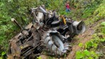El tractor completamente demolido (Imagen: zoom.tirol)
