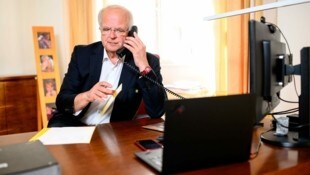 Reinhard Resch tomó el teléfono cada vez más en las semanas posteriores a las elecciones.  Los votos del ÖVP ahora son seguros para él en la elección de alcalde.  (Imagen: Imre Antal)