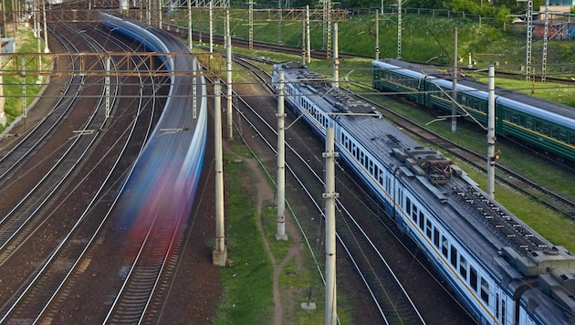 Damit die Klimawende gelingen kann, muss mehr Verkehr auf die Schiene verlagert werden. (Bild: Max Ryazanov - stock.adobe.com)