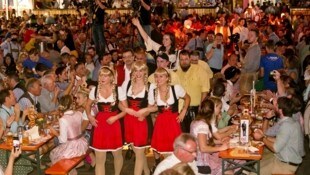 Finalmente, la cerveza bock vuelve a fluir en Frastanz: 20.000 personas celebrarán ruidosamente durante cuatro días.  (Imagen: Fotografía de Mathis)
