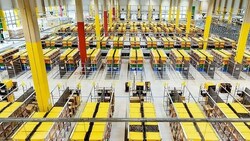 So sieht es in einer Logistik-Halle aus. (Bild: Amazon, Simonis)