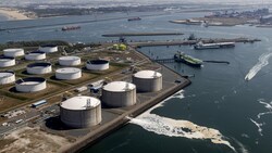 Flüssig-Erdgas-Terminal im Hafengebiet der niederländischen Großstadt Rotterdam (Bild: AFP)