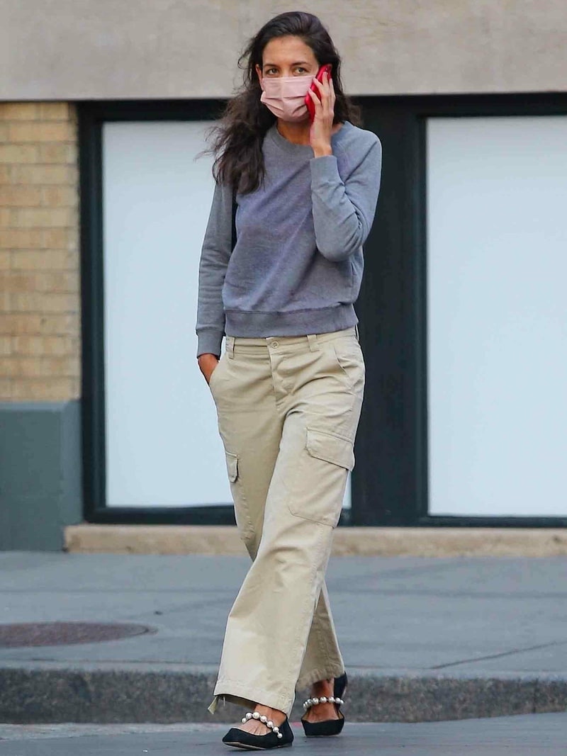 Katie Holmes kombinierte ihr bequemes Alltags-Outfit mit tollen Designer-Ballerinas. (Bild: www.PPS.at)