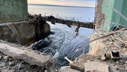 Dieses Foto vom zerstörten Damm postete der ukrainische Präsident Wolodymyr Selenskyj auf seinem Telegram-Kanal. (Bild: web.telegram.org/V_Zelenskiy_official)