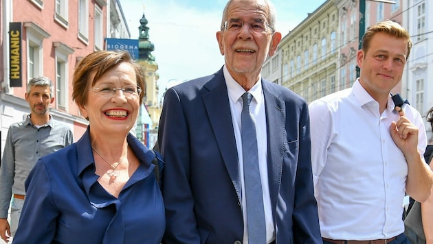 Als Duett wollen Doris Schmidauer und Alexander Van der Bellen die Aufgabe erfüllen. Sie ist die wichtigste Beraterin. (Bild: Harald Dostal )