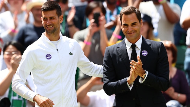 Novak Djokovic (li.) schnappt Federer die Bestmarke weg.  (Bild: AFP)
