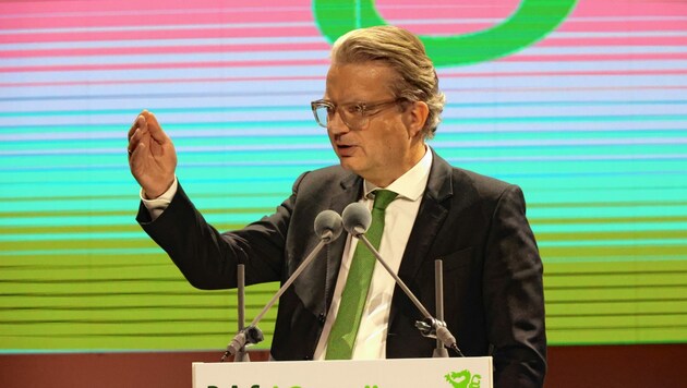 Landeshauptmann Christopher Drexler bei seiner Rede am ÖVP-Parteitag (Bild: Christian Jauschowetz)