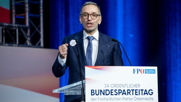 Herbert Kickl bei seiner Rede auf dem Bundesparteitag. (Bild: Imre Antal)