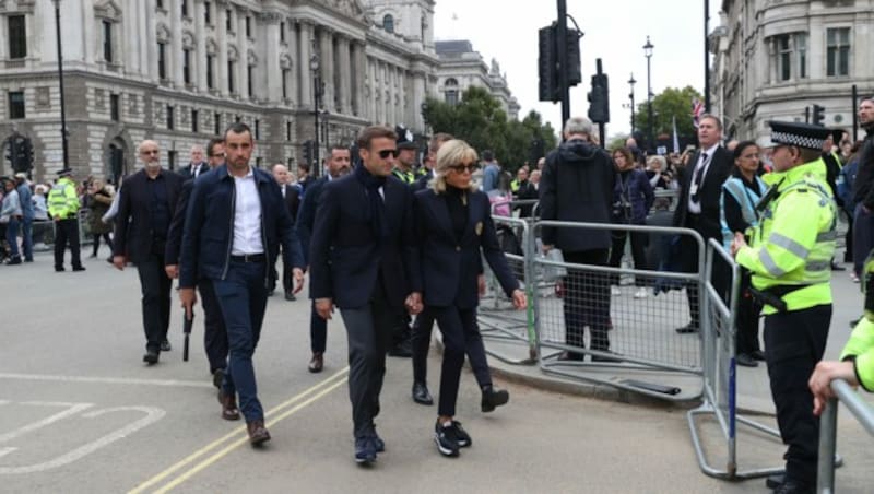 Der französische Präsident Emmanuel Macron und seine Frau Brigitte Macron auf dem Weg in die Westminster Hall (Bild: www.viennareport.at)