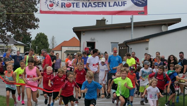Der Sportverein organisierte auch heuer den Rote-Nasen-Lauf in der Region (Bild: SV Jedenspeigen-Sierndorf)