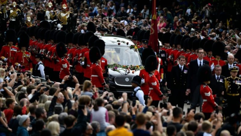 Rund eine Million Menschen waren nach London gekommen, um der Queen die letzte Ehre zu erweisen. (Bild: AFP)