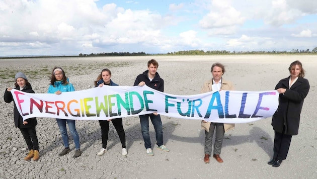 Der Zicksee steht als trauriges Symbol für die Klimakrise. Schon länger wird eine klimagerechte Energiewende für alle gefordert. (Bild: Judt Reinhard)