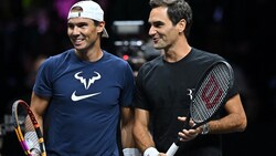 Roger Federer (re.) und Rafael Nadal (Bild: APA/AFP/Glyn KIRK)
