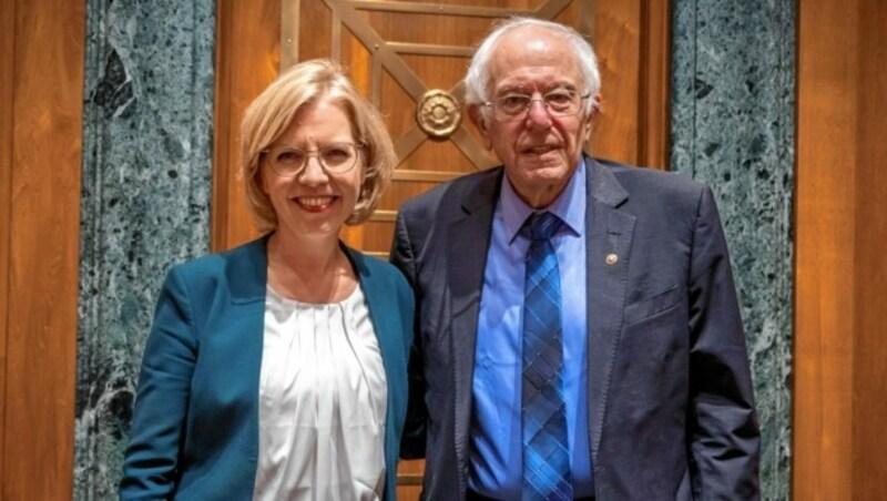 Leonore Gewessler und Bernie Sanders (Bild: Cajetan Perwein)