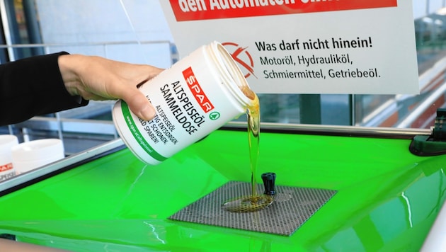Ganz unkompliziert funktioniert der grüne Automat. Wer ausschließlich Altspeiseöl in das Gerät füllt, erhält sogar zehn Cent pro Liter und hilft damit auch der Umwelt. (Bild: Rojsek-Wiedergut Uta)