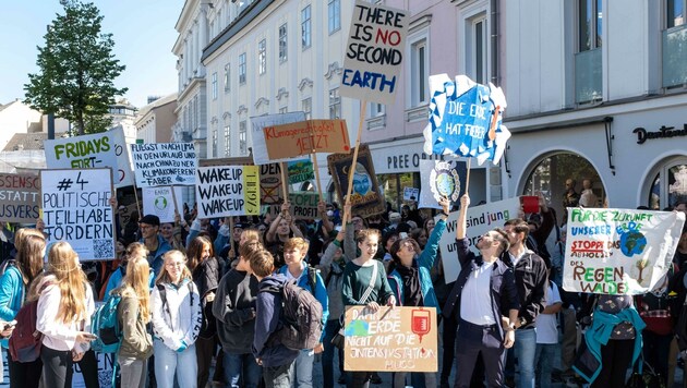 Am weltweiten Klimastreik in Linz beteiligten sich viele Altersgruppen (Bild: Einöder Horst)