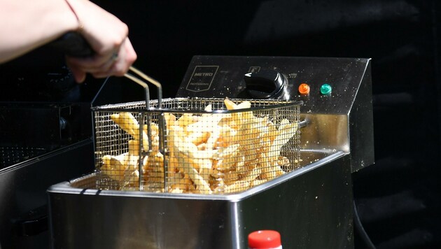 Steigende Preise für Strom und Frittierfett machen Pommes teurer (Bild: Huber Patrick)