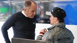 DTM-Boss Gerhard Berger im Gespräch mit seinem Neffen Lucas Auer. (Bild: Sepp Pail)