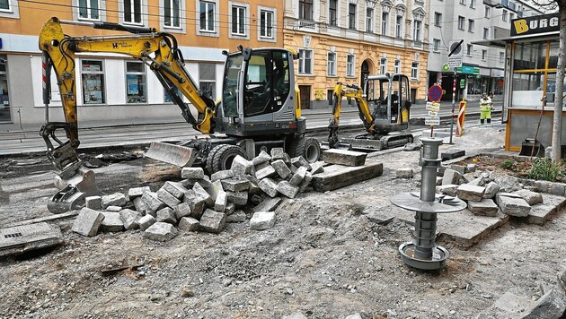 Eine Baustelle von vielen in Wien: Baggerlärm, Press- lufthammer, Geschrei. Die lautlose Stadt gibt es nicht. (Bild: Jöchl Martin)