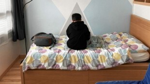 Un niño gravemente herido - en su nueva habitación (Imagen: Prewein Martina)