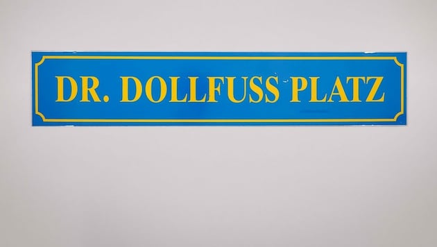 Das Haus der Geschichte Österreich und das Haus der Geschichte im Museum Niederösterreich plädieren für eine Umbenennung des Dr.-Dollfuß-Platzes in Mank (Bezirk Melk). (Bild: APA/HDG/LORENZ PAULUS)