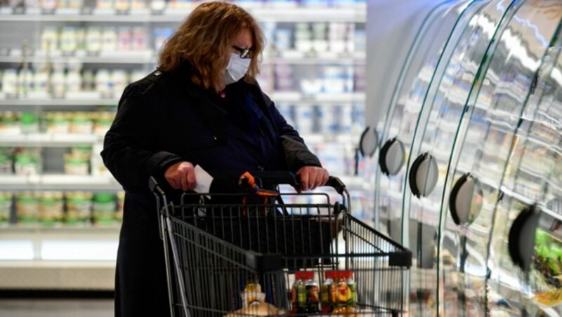 Der tägliche Einkauf wird für immer mehr Menschen immer schwerer zu bezahlen. (Bild: AFP/Ina FASSBENDER)