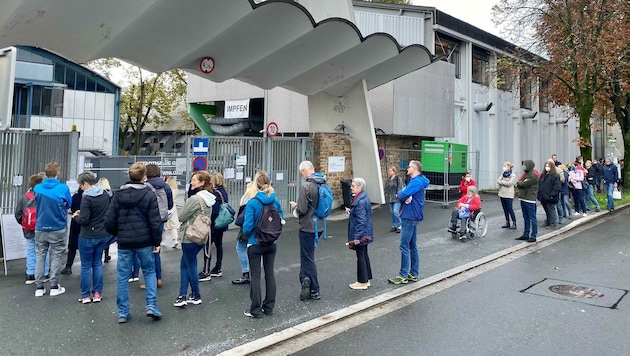 Am Freitag bildete sich vor der Impfstraße in Graz sogar eine Schlange. (Bild: Land Steiermark)